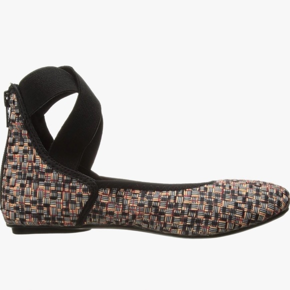 NIB KIDS BERNIE MEV MONICA K BIG GIRLS ZIPPER BACK BALLET FLAT SIZE 34 / U.S. 2 - Picture 4 of 9